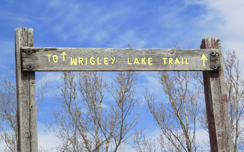 Former sign for path to Wrigley's Lake
